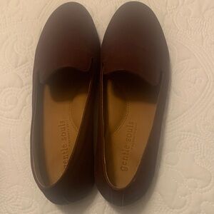 Gentle Souls by Kenneth Cole Women's Maroon Leather Loafers